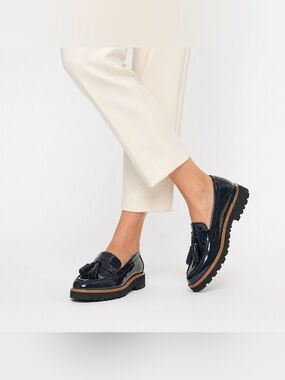 Franco Sarto Carolyn Navy Blue Patent Leather Tassel Loafers Lug Sole Classic